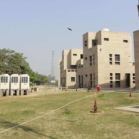 The Oro Homes Greater Noida Εξωτερικό φωτογραφία